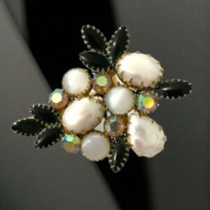 Juliana D&E Black And White W Rhinestones 1950 Brooch Excellent Condition